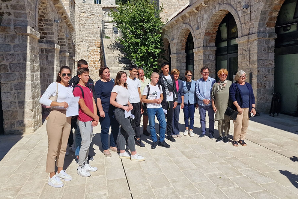 Udruga Libertas Foundation dodijelila 12 stipendija učenicima obrtničkih i deficitarnih zanimanja