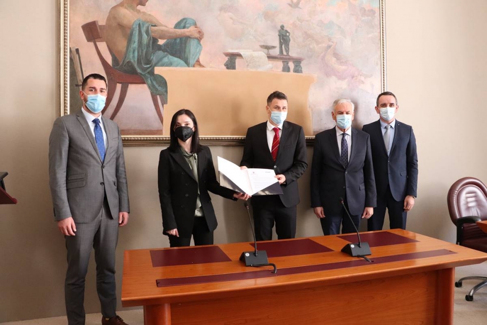 Osigurano financiranje za ribarsku luku Sustjepan - Ministrica poljoprivrede uručila Odluku o dodjeli sredstava