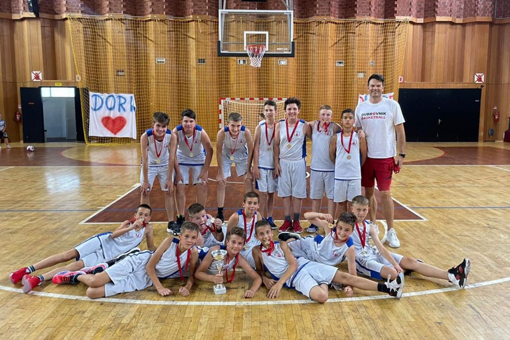 Košarkaška ekipa 5. i 6. razreda OŠ Župa dubrovačka  osvojila Školsku ligu Libertas