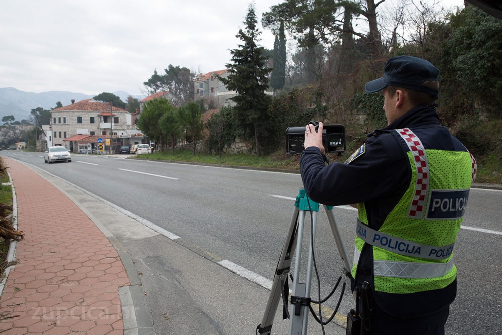 Prometna policija poziva građane da predlože lokacije nadzora brzine kretanja vozila