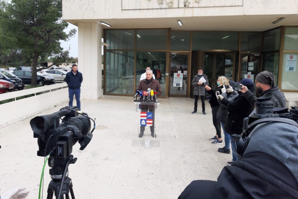 Danas nema novozaraženih, očekuju se rezultati za 15 poslanih uzoraka, nije bilo ni kr&scaron;enja samoizolacije