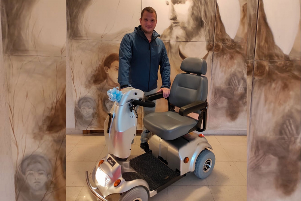 “Čini pravu stvar”: Mihovil Španja predao električna invalidska kolica mladom sugrađaninu