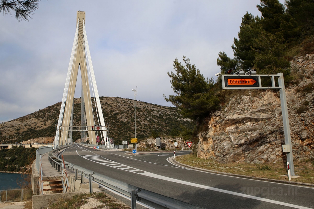 Zbog jake bure most dr. Franje Tuđmana od noćas zatvoren za promet za sve skupine vozila