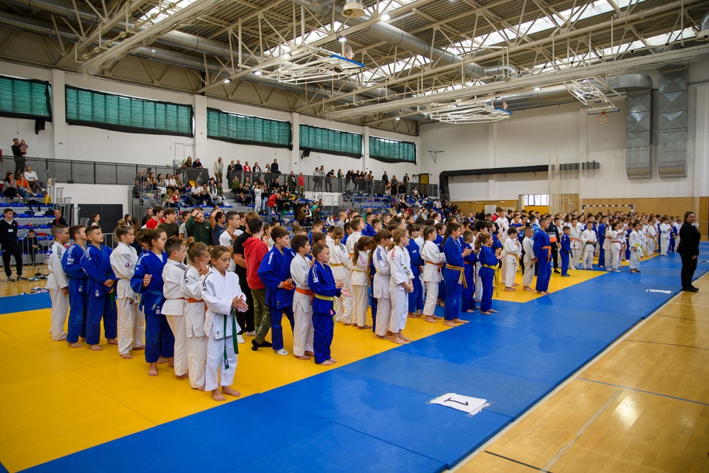 U dvorani župske &scaron;kole na Mljekari otvoren 5. Memorijalni turnir Matea Knego (FOTO)