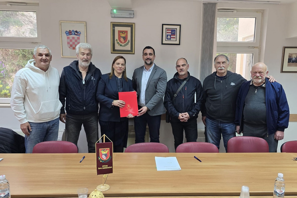 Potpisan ugovor o izradi projektne dokumentacije uređenja Spomen sobe Domovinskog rata