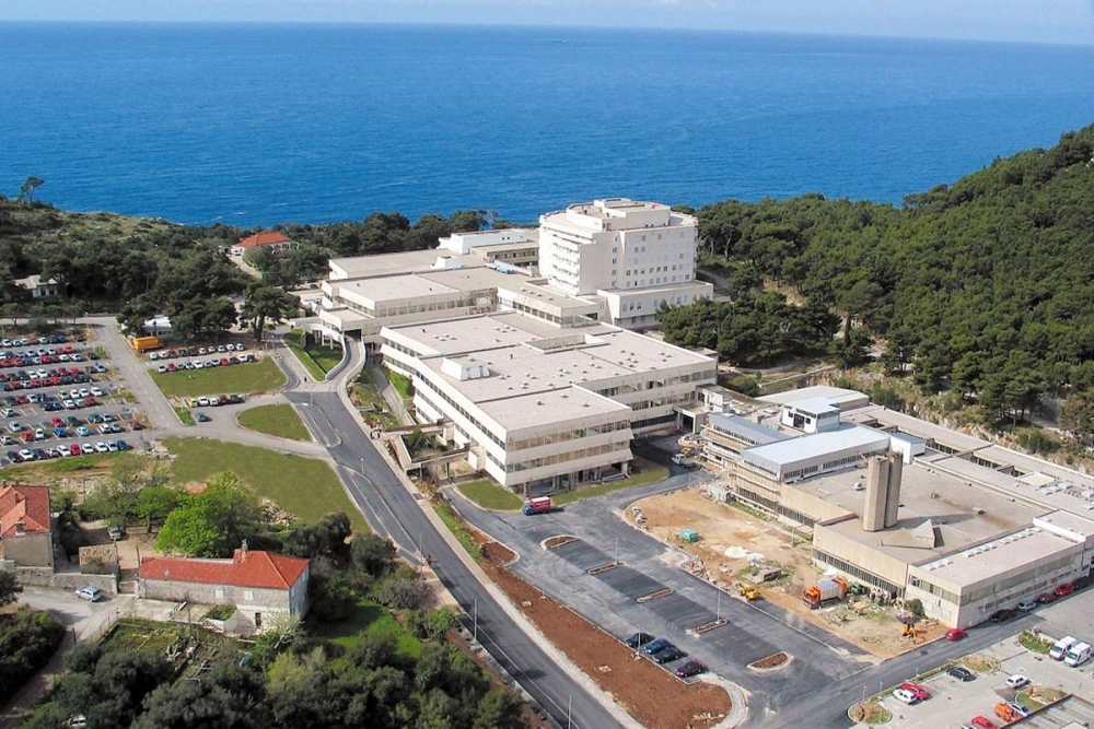 Zbog gripe privremeno zabranjene posjete internističkim odjelima dubrovačke bolnice
