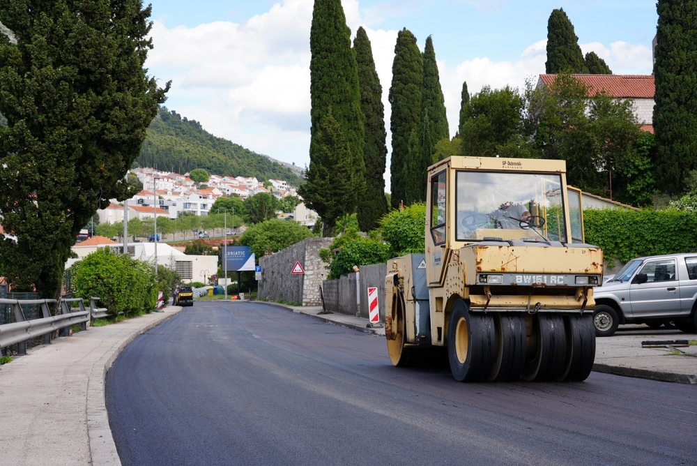 Sutra manje gužve po Gradu; Zavr&scaron;eno asfaltiranje Splitskog puta