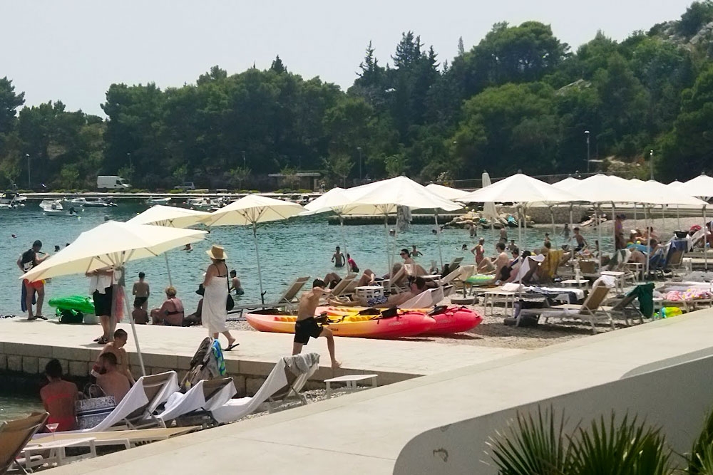 Turistički lipanj; I bez hotela Astarea dolazaka jedan posto vi&scaron;e nego lani, noćenja 3,28 posto manje