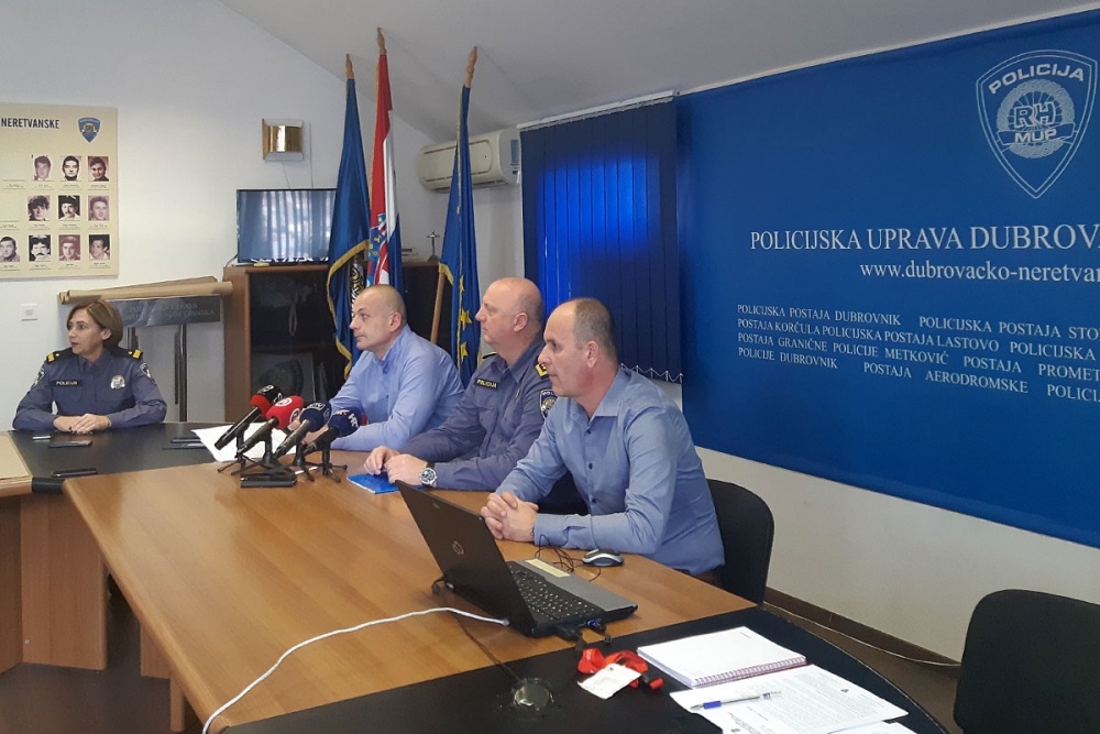Uhićeno dvanaest osoba; Prodavali drogu na području Grada, Pelješca, Mokošice i Župe dubrovačke