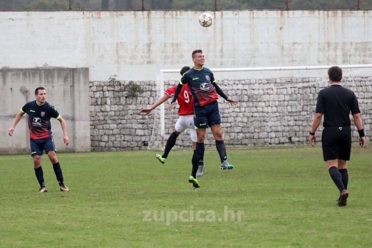 Nastavak lo&scaron;e jeseni župskih nogometa&scaron;a - Župa dubrovačka izgubila u Krvavcu