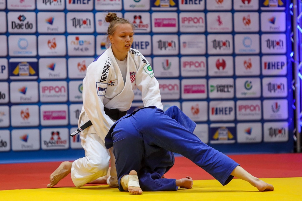 Iva Oberan izgubila borbu za medalju Grand Slamu u Astani, diskvalificirana nakon pregleda snimke